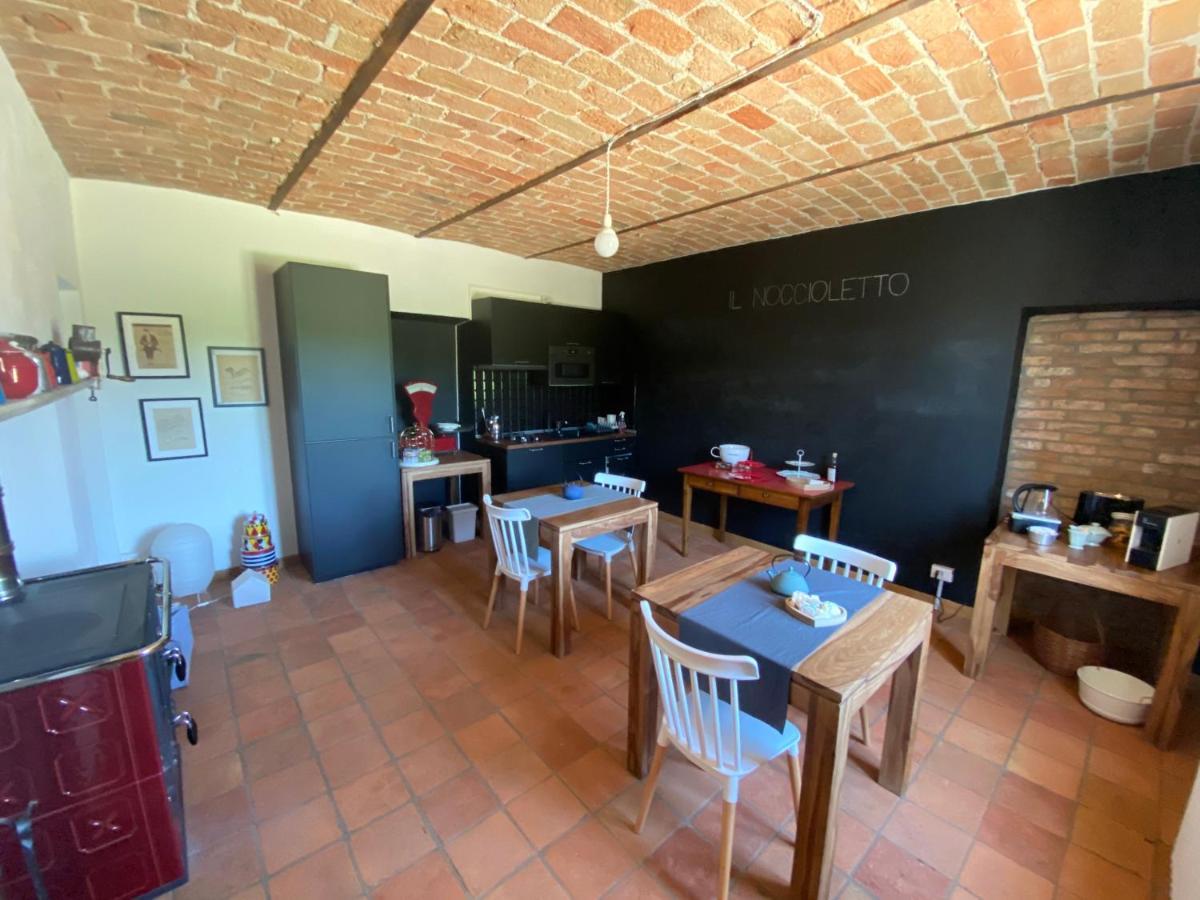 Il Noccioletto Bed and Breakfast Mombaruzzo Exteriör bild